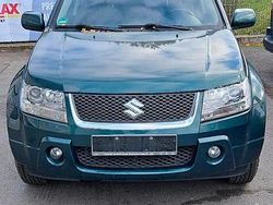 Grün Gebraucht 2008 Suzuki Grand Vitara SUV | 7.800 € (Etwas zu teuer)