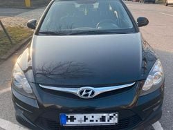 Schwarz Gebraucht 2010 Hyundai i30 Classic Limousine | 2.800 € (Etwas zu teuer)