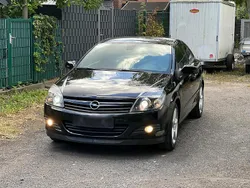 Schwarz Gebraucht 2005 Opel Astra GTC Kleinwagen | 2.200 € (Guter Preis)