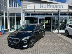 Schwarz Gebraucht 2024 BMW 218 Active Tourer M Sport Van / Kleinbus | 34.999 € (Fairer Preis)