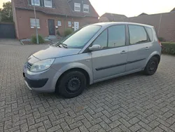 Grau Gebraucht 2005 Renault Scénic II Avantage Van / Kleinbus | 1.699 € (Fairer Preis)