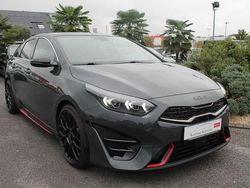 Grau Gebraucht 2022 Kia ProCeed GT Kleinwagen | 28.690 € (Etwas zu teuer)