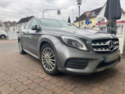 Grau Gebraucht 2018 Mercedes GLA250 SUV | 24.000 € (Fairer Preis)