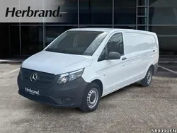 Weiß Gebraucht 2024 Mercedes Vito Van / Kleinbus | 36.795 € (Etwas zu teuer)