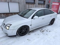 Silber Gebraucht 2002 Opel Vectra GTS Limousine | 2.000 € (Etwas zu teuer)