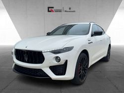 Bianco pastello Gebraucht 2023 Maserati Levante SUV | 74.900 € (Etwas zu teuer)