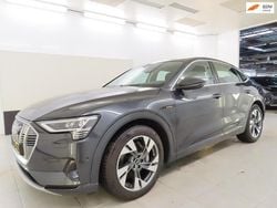 Grau Gebraucht 2020 Audi e-tron Sportback Business SUV | 22.500 € (Etwas zu teuer)