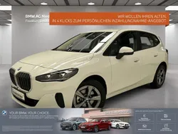 Weiß Gebraucht 2023 BMW 216 Active Tourer Luxury Line Van / Kleinbus | 27.880 € (Fairer Preis)