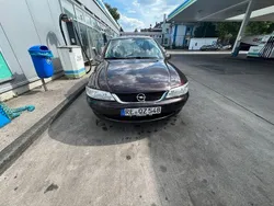 Gebraucht 1999 Opel Vectra Elegance Limousine | 2.100 € (Fairer Preis)