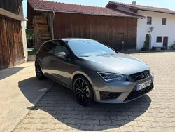 Grau Gebraucht 2016 Cupra Leon Limousine | 16.700 € (Fairer Preis)
