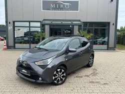 Grau Gebraucht 2021 Toyota Aygo X-play Kleinwagen | 9.499 € (Superpreis)
