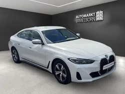 Alpinweiss iii Gebraucht 2024 BMW 420 Sport Line Coupé | 38.890 € (Superpreis)