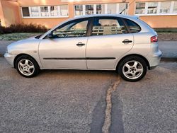 Silber Gebraucht 2002 Seat Ibiza Kombi | 999 € (Guter Preis)