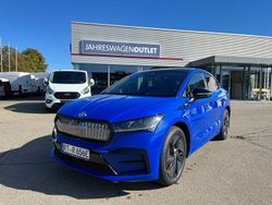 Blau Gebraucht 2023 Skoda Enyaq iV Suite SUV | 43.445 € (Fairer Preis)