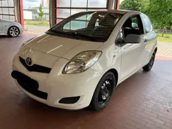 Weiß Gebraucht 2009 Toyota Yaris Cool Limousine | 3.650 € (Fairer Preis)