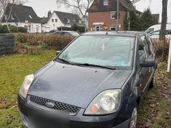 Grau Gebraucht 2006 Ford Fiesta Kleinwagen | 500 € (Superpreis)