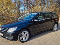 Schwarz Gebraucht 2011 Mercedes R350 Van / Kleinbus | 14.450 € (Fairer Preis)