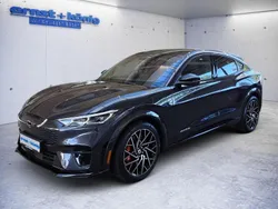 Grau Gebraucht 2022 Ford Mustang Mach-E GT SUV | 43.450 € (Guter Preis)