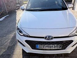Weiß Gebraucht 2019 Hyundai i20 Style Limousine | 12.000 € (Fairer Preis)