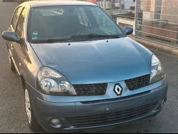 Grau Gebraucht 2004 Renault Clio II Extreme Limousine | 1.200 € (Fairer Preis)