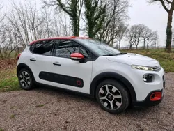 Weiß Gebraucht 2017 Citroën C3 PureTech Kleinwagen | 10.000 € (Teuer)