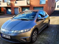 Grau Gebraucht 2007 Honda Civic Limousine | 2.600 € (Guter Preis)