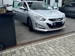 Silber Gebraucht 2011 Hyundai i40 Kombi | 5.950 € (Guter Preis)