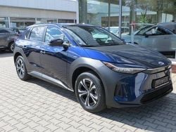 Blau Neu 2025 Toyota bZ4X Team SUV | 37.770 € (Guter Preis)