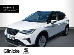 "candy" weiss Gebraucht 2025 Seat Arona Style SUV | 27.270 € (Teuer)