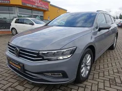 Grau Gebraucht 2022 VW Passat Business Kombi | 16.450 € (Fairer Preis)