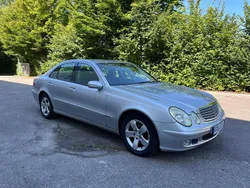 Silber Gebraucht 2003 Mercedes E220 Limousine | 2.900 € (Superpreis)