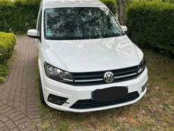 Weiß Gebraucht 2019 VW Caddy Trendline Van / Kleinbus | 21.400 € (Fairer Preis)
