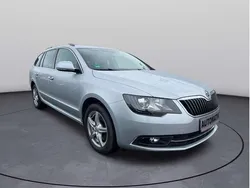 Brilliantsilber metallic Gebraucht 2015 Skoda Superb Ambition Kombi | 12.990 € (Fairer Preis)