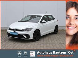 Weiß (pure white) Gebraucht 2022 VW Polo Life Limousine | 16.860 € (Etwas zu teuer)