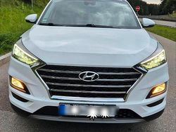 Weiß Gebraucht 2019 Hyundai Tucson SUV | 19.999 € (Fairer Preis)