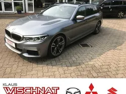 Grau Gebraucht 2020 BMW M550 Performance Limousine | 43.990 € (Fairer Preis)