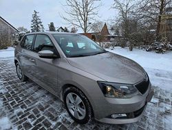 Grau Gebraucht 2016 Skoda Fabia Kleinwagen | 7.500 € (Guter Preis)