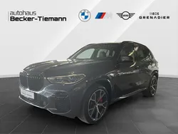 Arktikgrau brillanteffekt Gebraucht 2022 BMW X5 M Sport SUV | 64.999 € (Fairer Preis)
