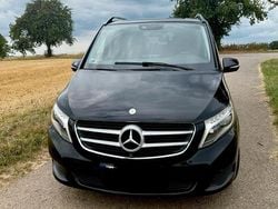 Schwarz Gebraucht 2015 Mercedes V220 Avantgarde Edition Van / Kleinbus | 29.950 € (Guter Preis)