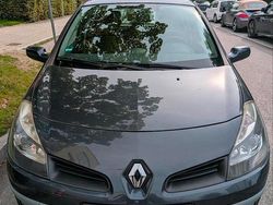 Schwarz Gebraucht 2008 Renault Clio III Kleinwagen | 3.300 €