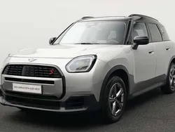 Grau Gebraucht 2024 Mini Countryman Classic SUV | 35.468 €