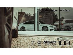 Blau Gebraucht 2022 VW Golf VIII Active Limousine | 23.900 € (Fairer Preis)