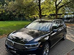 Schwarz Gebraucht 2015 VW Passat Highline Kombi | 15.500 € (Etwas zu teuer)
