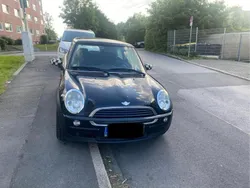 Schwarz Gebraucht 2004 Mini ONE Kleinwagen | 700 €
