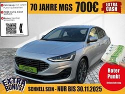 Moondust silver metallic Gebraucht 2024 Ford Focus Titanium Limousine | 24.990 € (Guter Preis)
