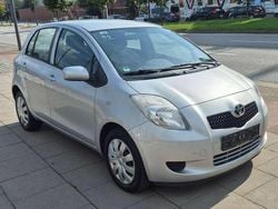 Silber Gebraucht 2007 Toyota Yaris Sol Kleinwagen | 5.500 € (Fairer Preis)