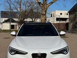 Weiß Gebraucht 2022 Alfa Romeo Stelvio Ti SUV | 30.000 € (Superpreis)