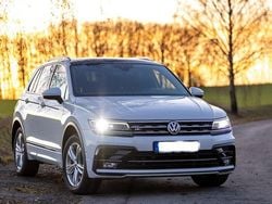 Weiß Gebraucht 2018 VW Tiguan R-line SUV | 31.800 € (Etwas zu teuer)