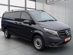 Grau metallic Gebraucht 2023 Mercedes Vito Van / Kleinbus | 36.990 € (Teuer)