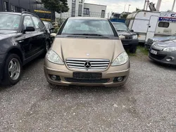 Gelb Gebraucht 2006 Mercedes A150 Kleinwagen | 3.900 € (Guter Preis)